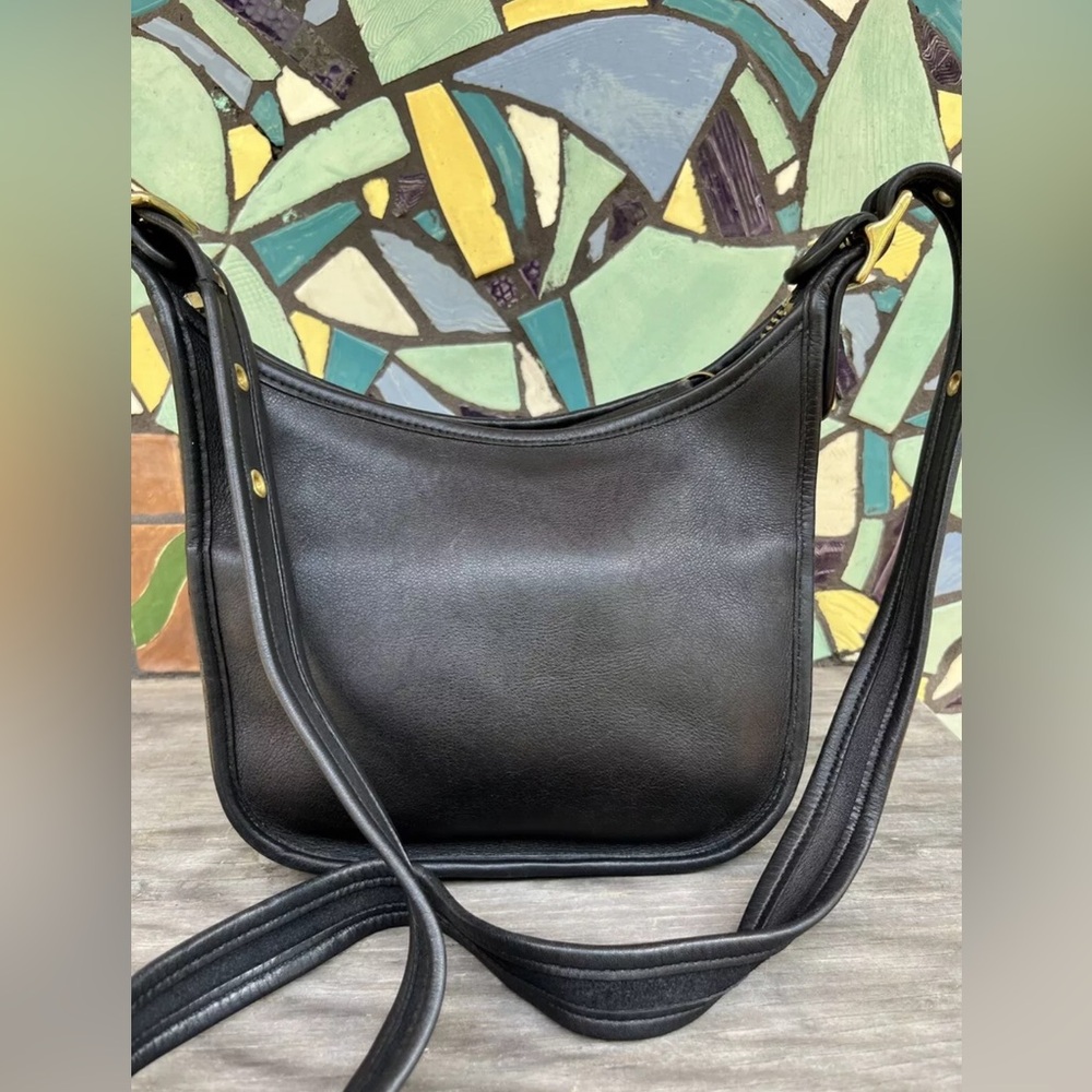 COACH Vintage Janice Legacy Black Crossbody Purse 9950
